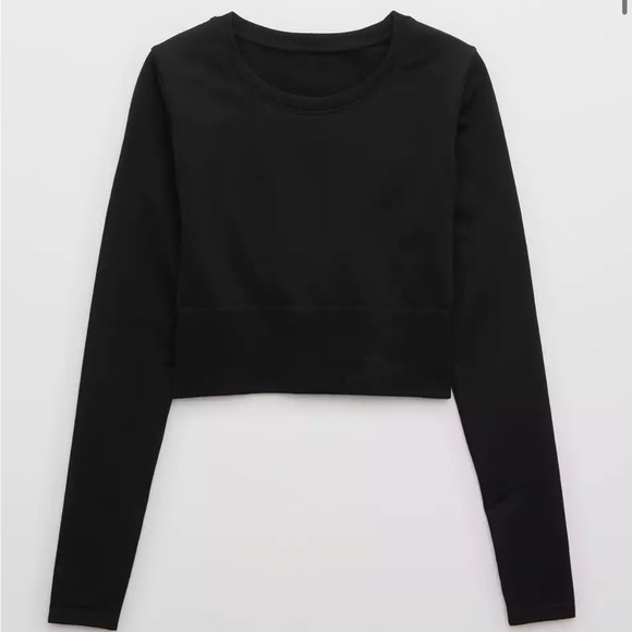 Black Aerie long sleeve cropped top - Picture 1 of 6